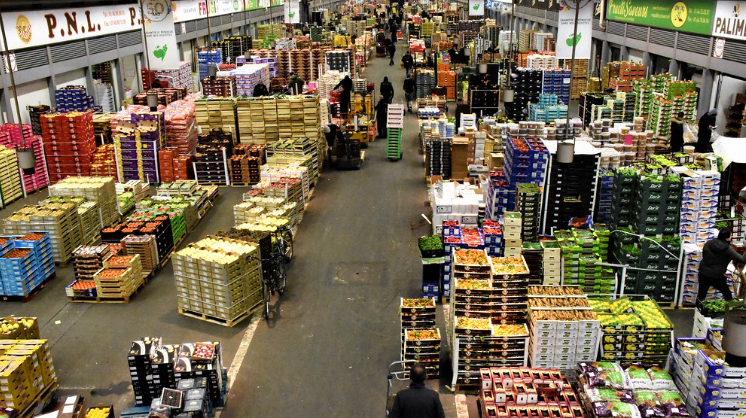 En France, de vives tensions touchent le marché de Rungis